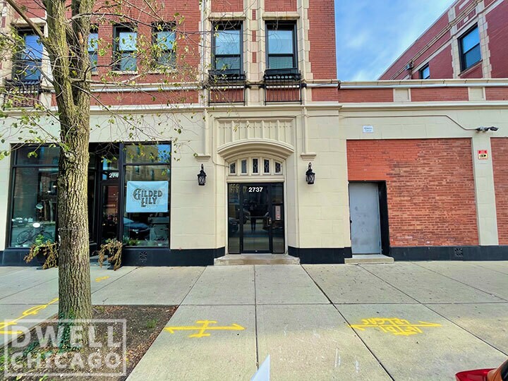 Building Photo - 2733 N Milwaukee Ave