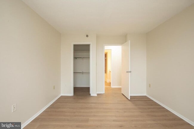 Building Photo - 1808 Old Meadow Rd