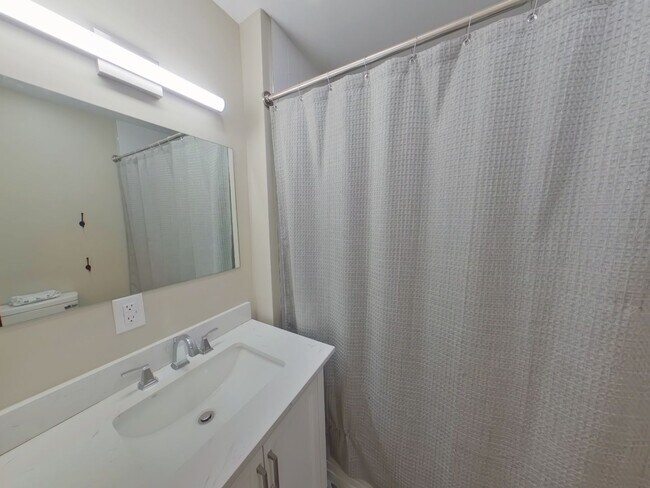 Building Photo - 267 N Minnesota St