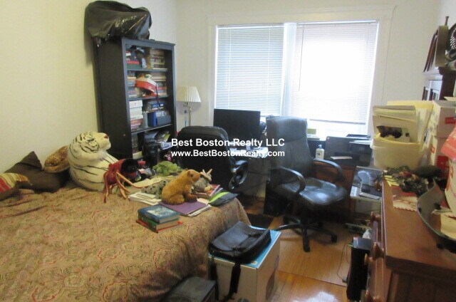 Building Photo - 11 Gray St