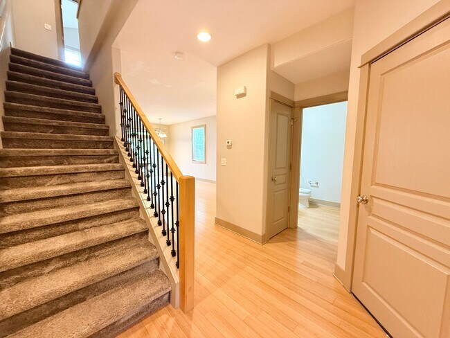Building Photo - 9554 SW 153rd Ave