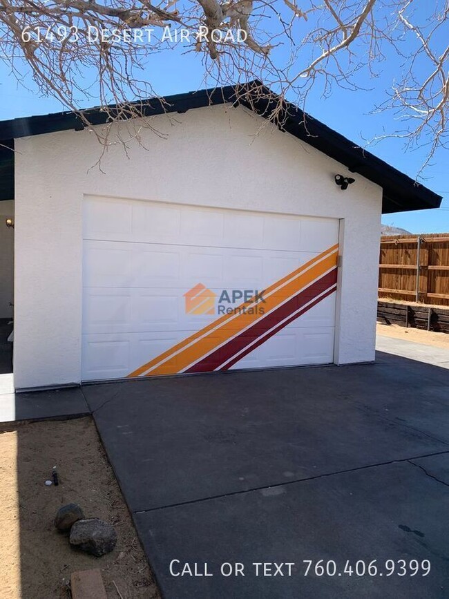 Building Photo - 61493 Desert Air Rd