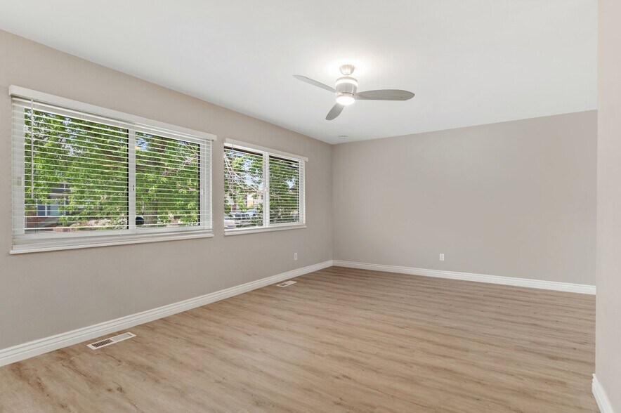 Building Photo - 12992 W Jewell Cir