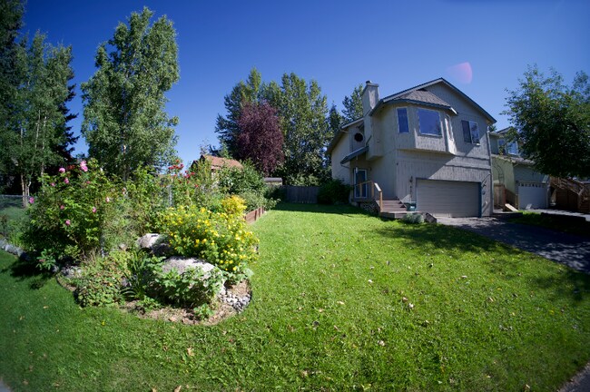 Building Photo - 4201 Defiance St