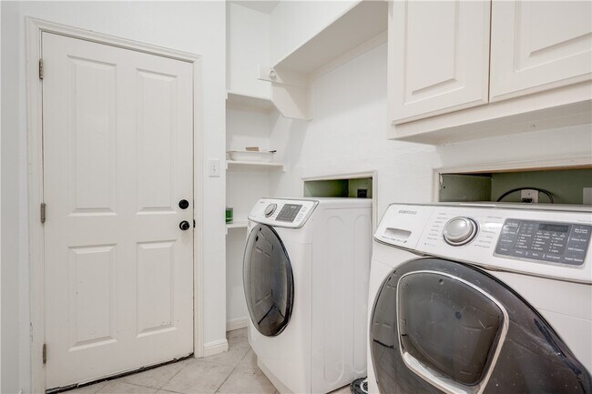 Washer Dryer - 3541 Laurel Bay Loop