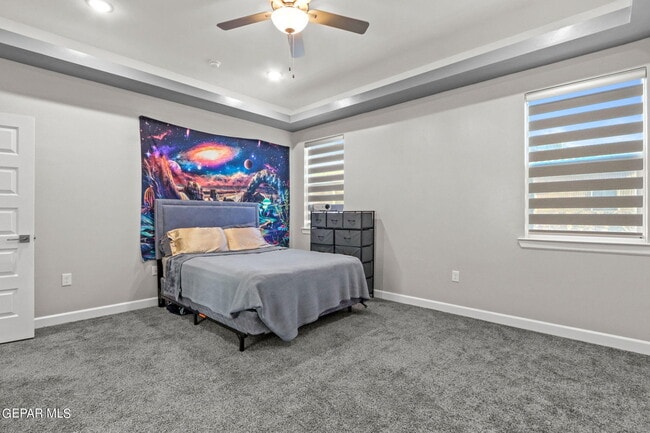 Building Photo - 12300 Desert Heights Ct