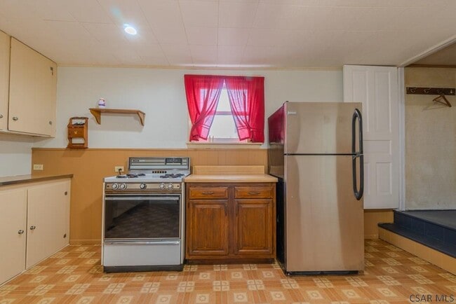 Building Photo - 703 Saybrook Pl