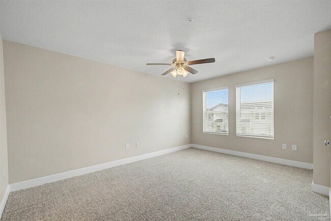 Building Photo - 9055 Golden Eye Dr