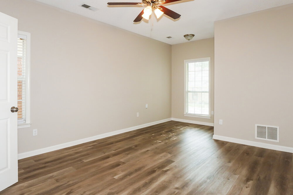 Building Photo - 600 W Ashley Glen Cir