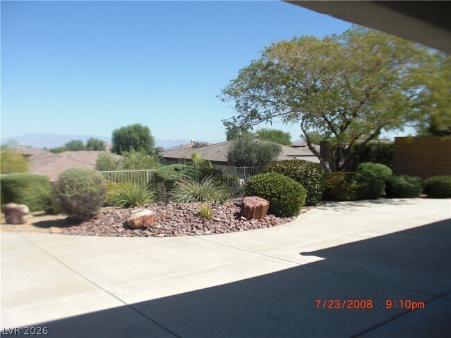 Building Photo - 6 Panther Creek Ct