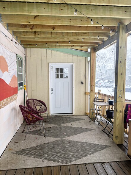 Building Photo - 201 S Prospect St