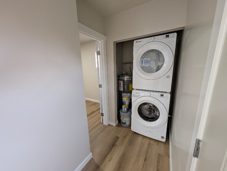 Building Photo - 1705 Lombard Ave