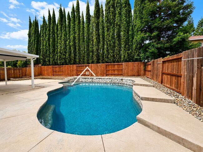 Building Photo - 437 Anacapa Dr