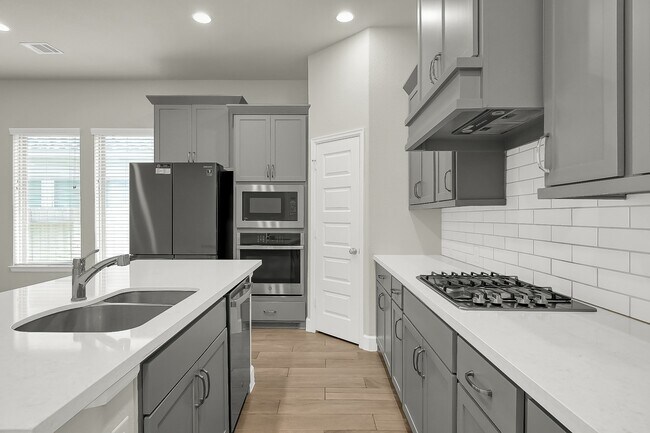 Building Photo - 328 Rise Ln