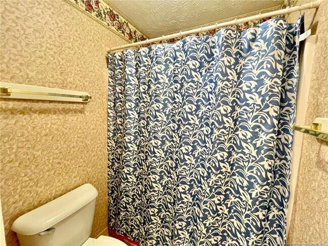 Building Photo - 260 Lick Creek Dr