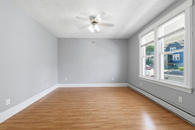 Building Photo - 1404 79th St