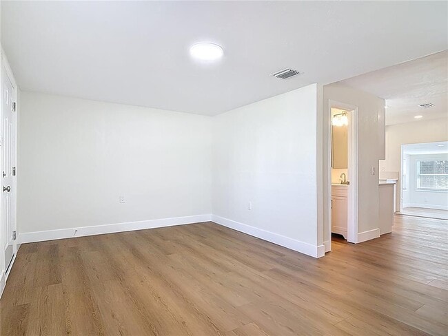 Building Photo - 1415 Frances Dr