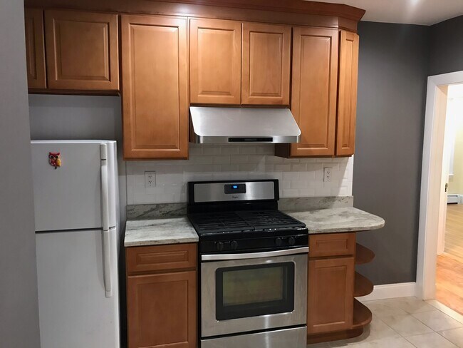 Building Photo - 20 Stearns Ave