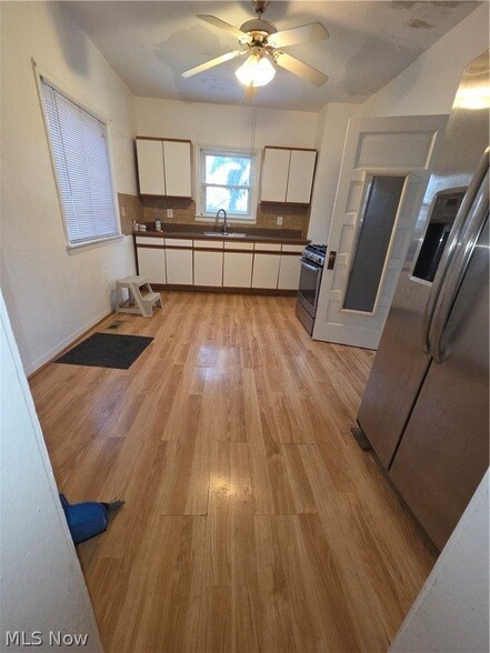 Building Photo - 3803 E 50th St