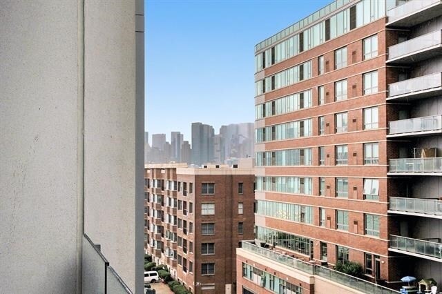 Building Photo - 9 Ave at Port Imperial