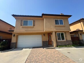 Building Photo - Monrovia 3beds 2.5 bath PUD for lease