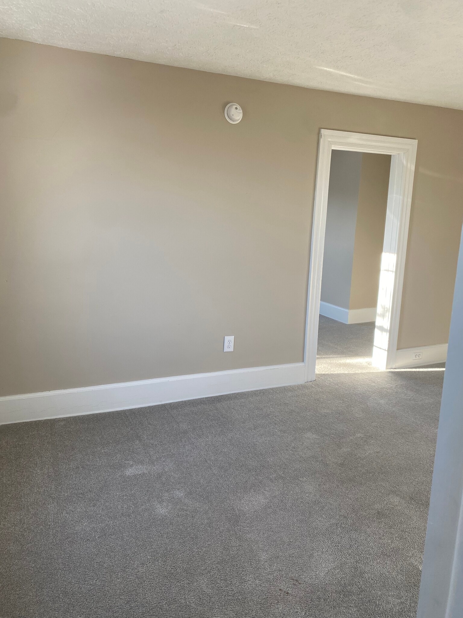 Bedroom - 1975 Coltman Rd