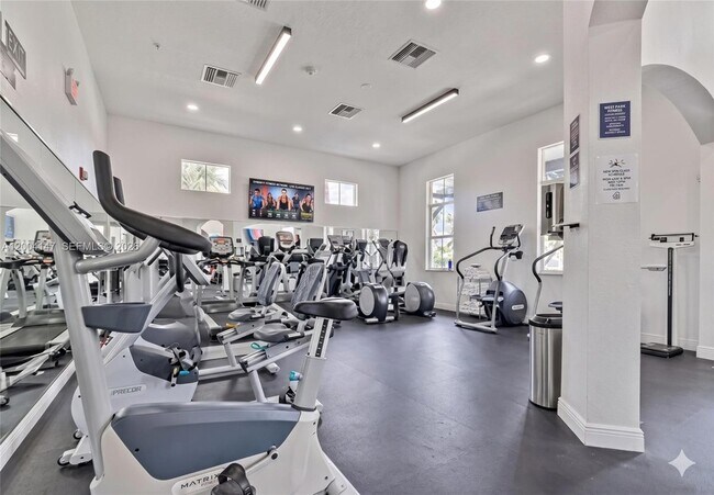 Building Photo - 10730 NW 66th St