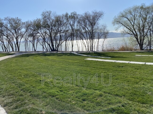 Building Photo - 501 N 360 W