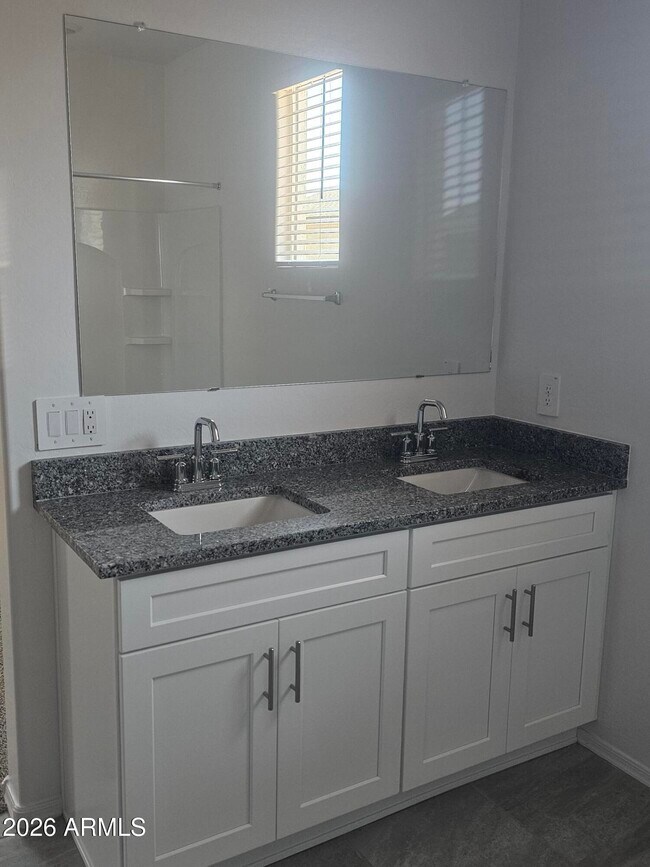 Building Photo - 1584 E Currier Dr.