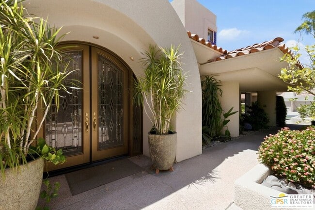 Building Photo - 216 Kavenish Dr