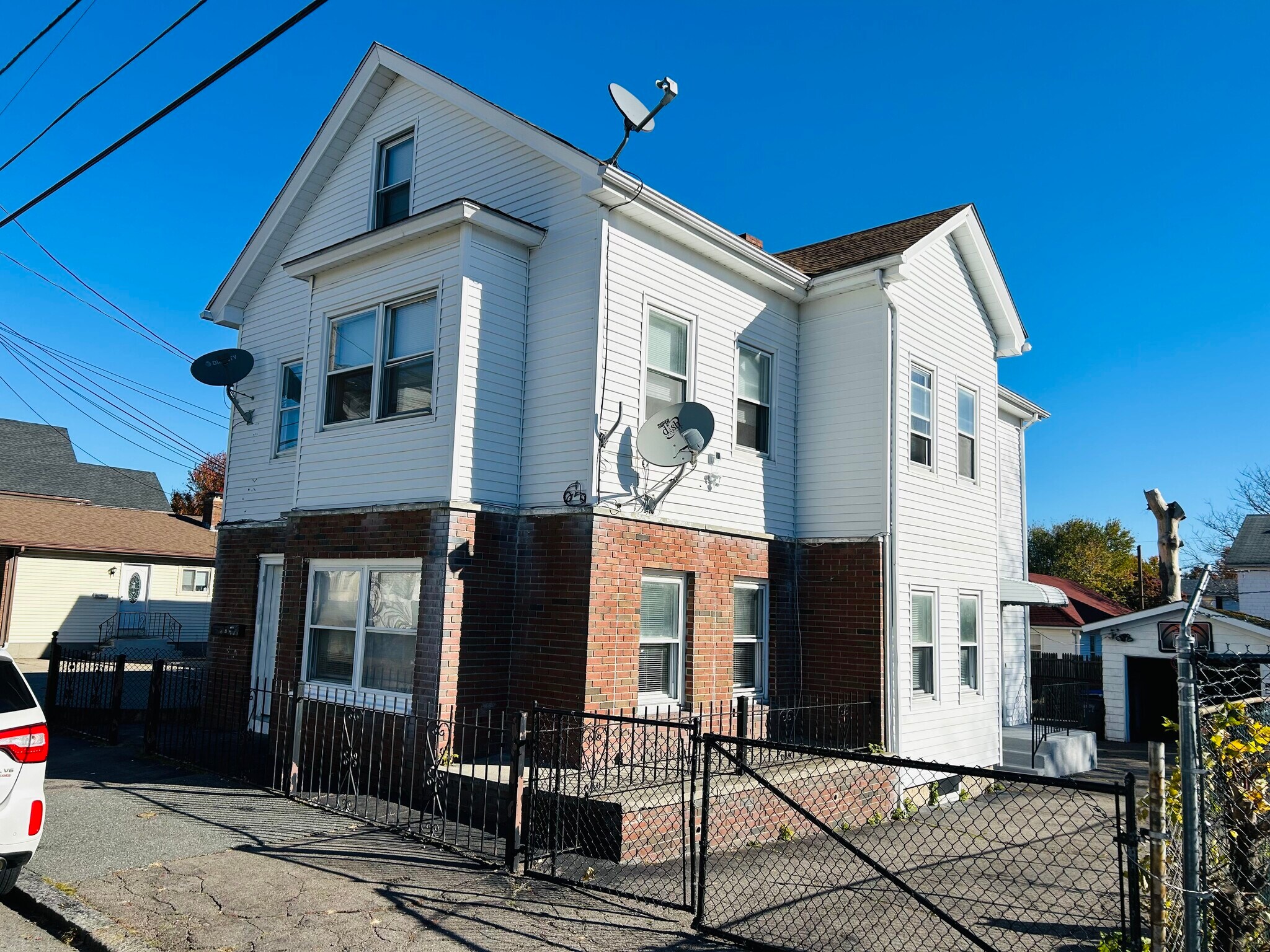 Building Photo - 25 Fallon Ave