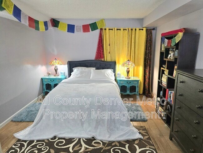 Building Photo - 447 Wright St