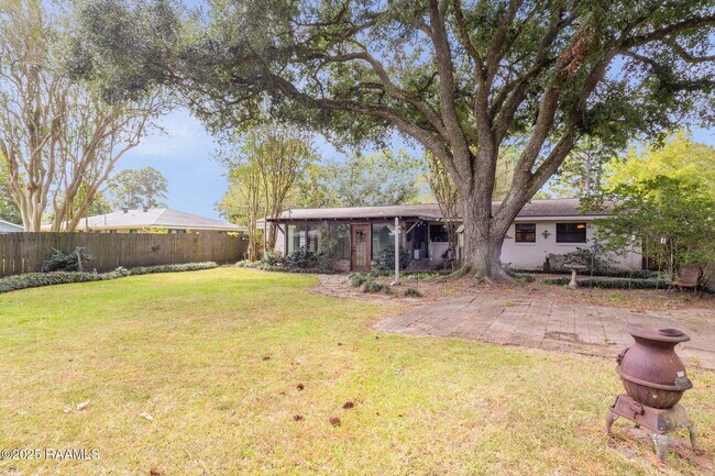 Building Photo - 505 Dafney Dr