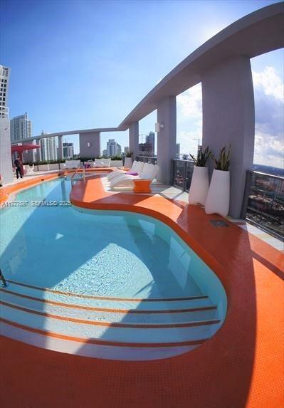 Building Photo - 31 SE 6th St