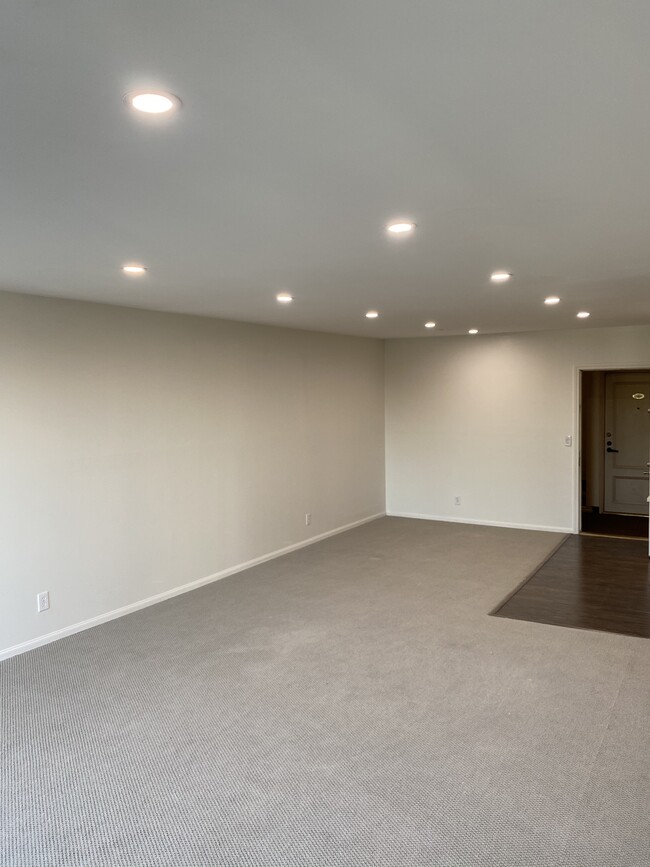 Building Photo - 7740 Redlands St