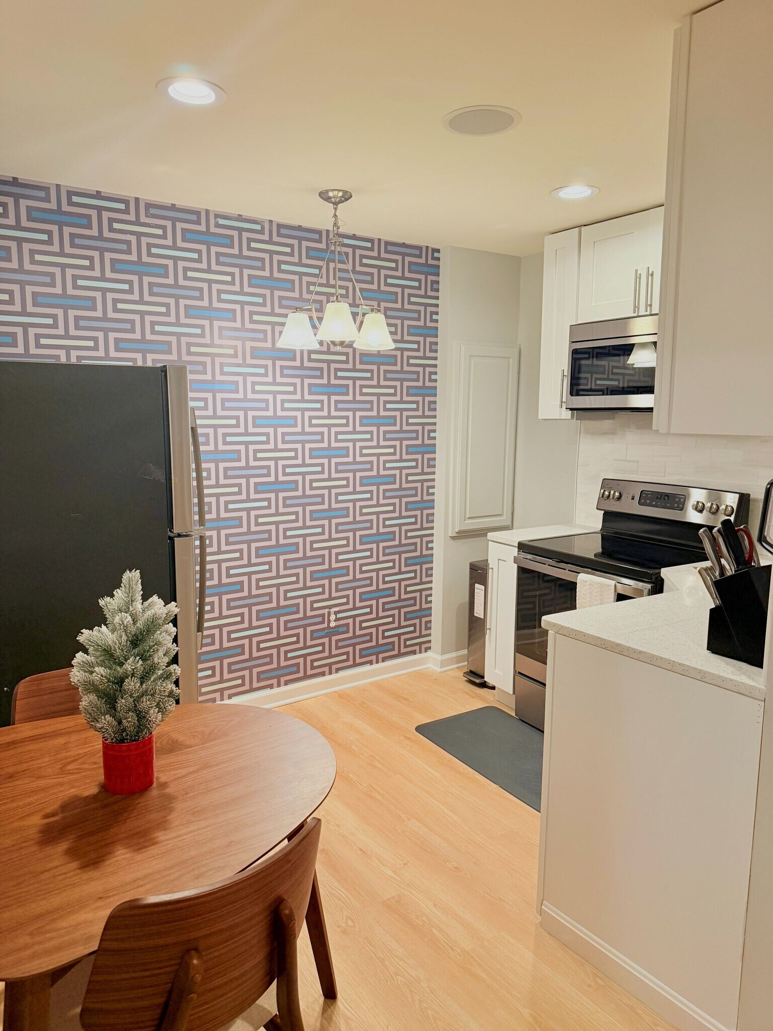 Building Photo - 1506 Mississippi Ave SE