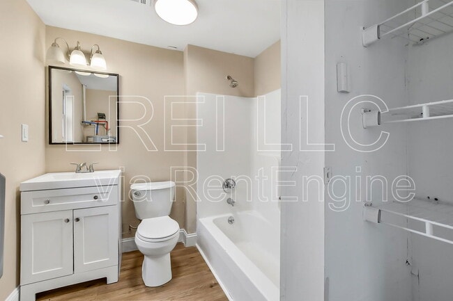 Building Photo - 114 N 18th St
