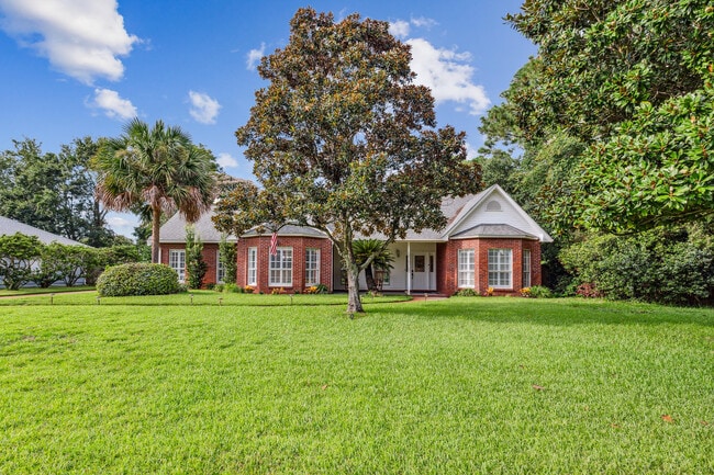 Building Photo - 3908 Tiger Point Blvd