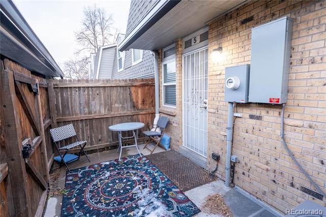 Building Photo - 1517 S Owens St