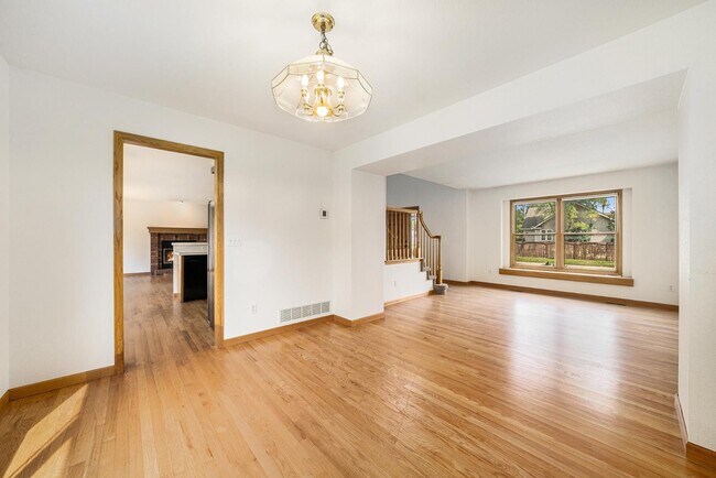 Building Photo - 2913 Ninebark Dr