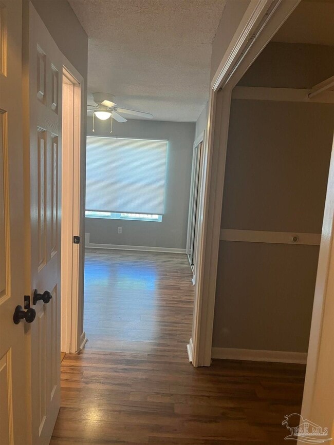Building Photo - 3238 Santa Rosa Dr