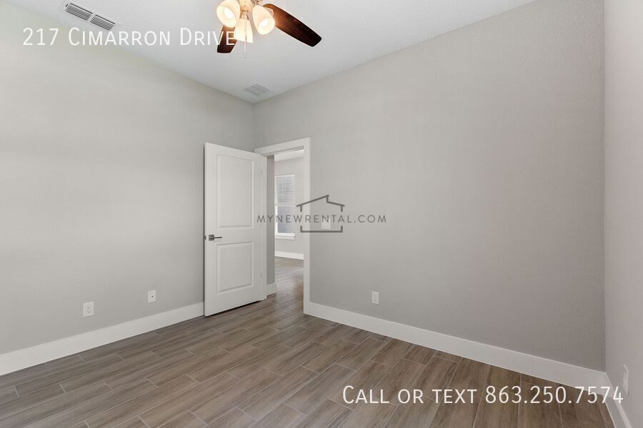 Building Photo - 217 Cimarron Dr