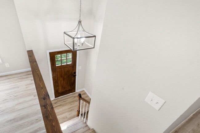 Building Photo - 1060 Okrina Dr