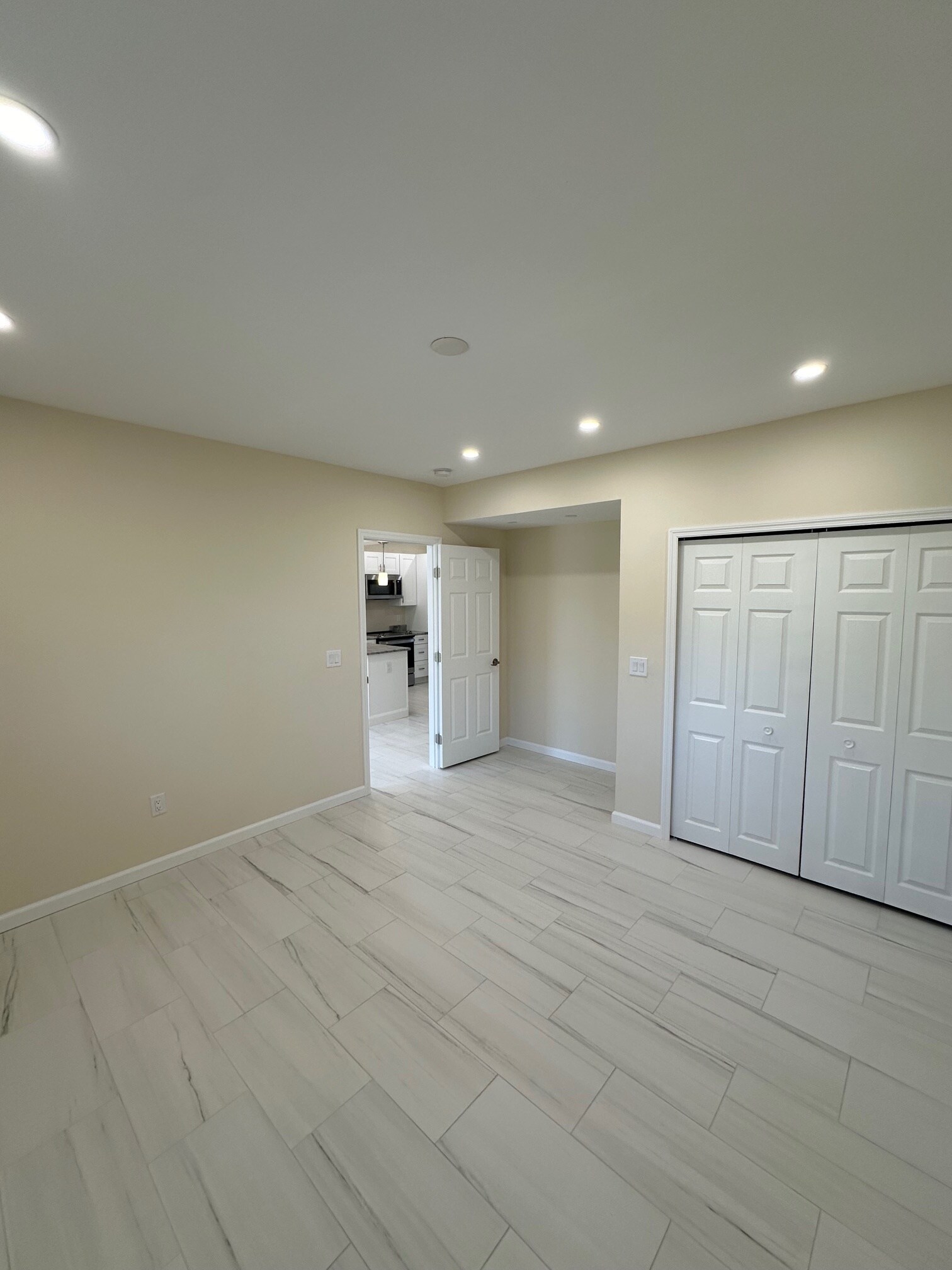 Building Photo - 191 Anchorage St