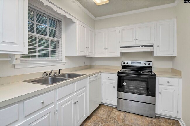 Building Photo - 1808 Lowder Dr