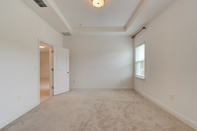 Building Photo - 5563 Estero Loop