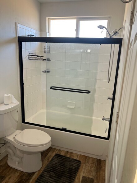 Building Photo - 6639 Irvine Ave