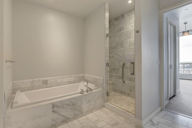 Building Photo - 210 Lavaca St