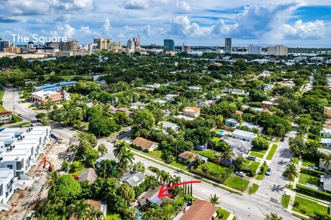 Building Photo - 1911 Parker Ave