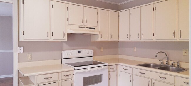 Building Photo - Coming in December 2 bedroom 2 Bath home l...